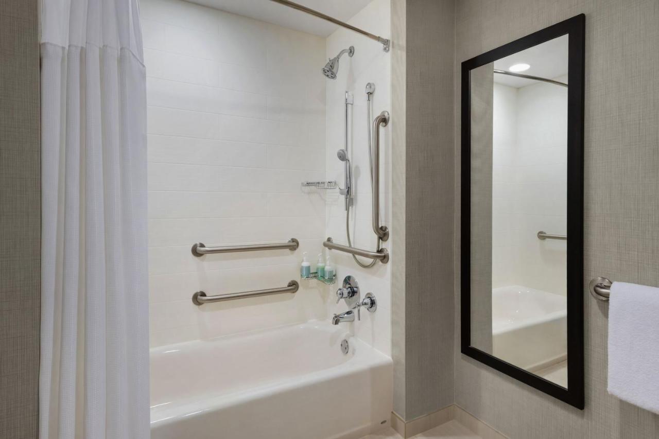 Residence Inn By Marriott Fairfax City מראה חיצוני תמונה